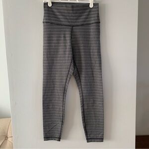 Lululemon Wonder Under Leggings High Rise Black White Striped Ankle Crop Size 6